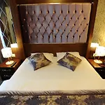 Vurna Butik 3*