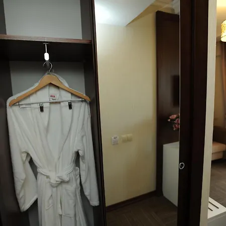 Vurna Butik 3*